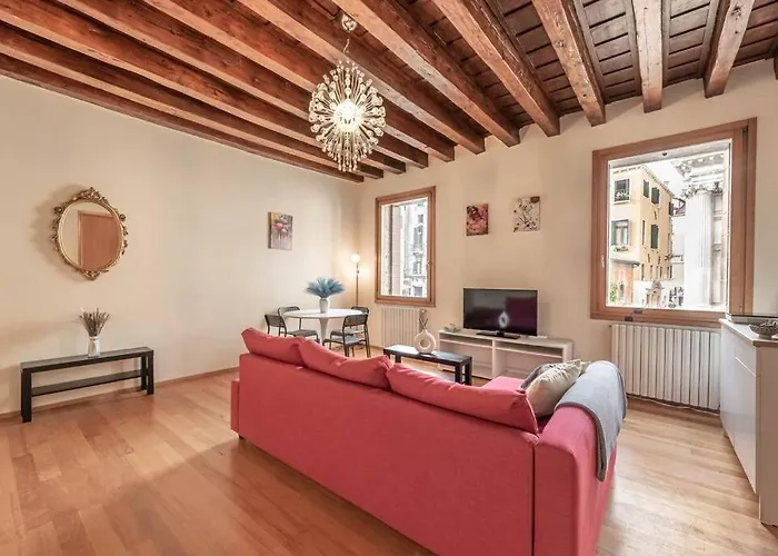 With Amazing View - San Marco Apartament *