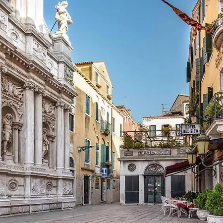 Apt With Amazing View - San Marco Apartment Venice